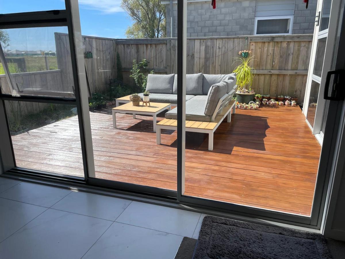 Holiday House Mount Maunganui Exterior photo