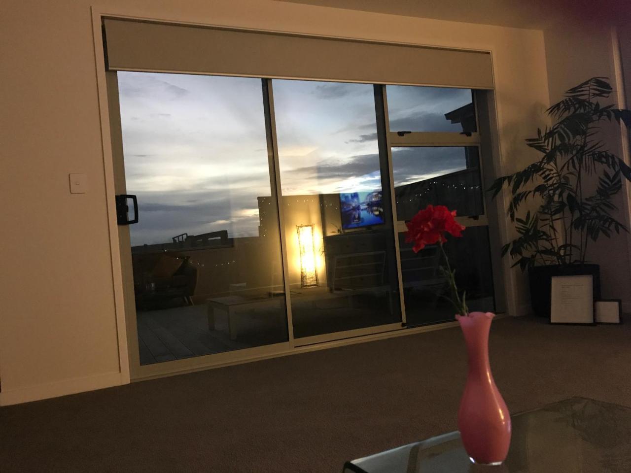 Holiday House Mount Maunganui Exterior photo